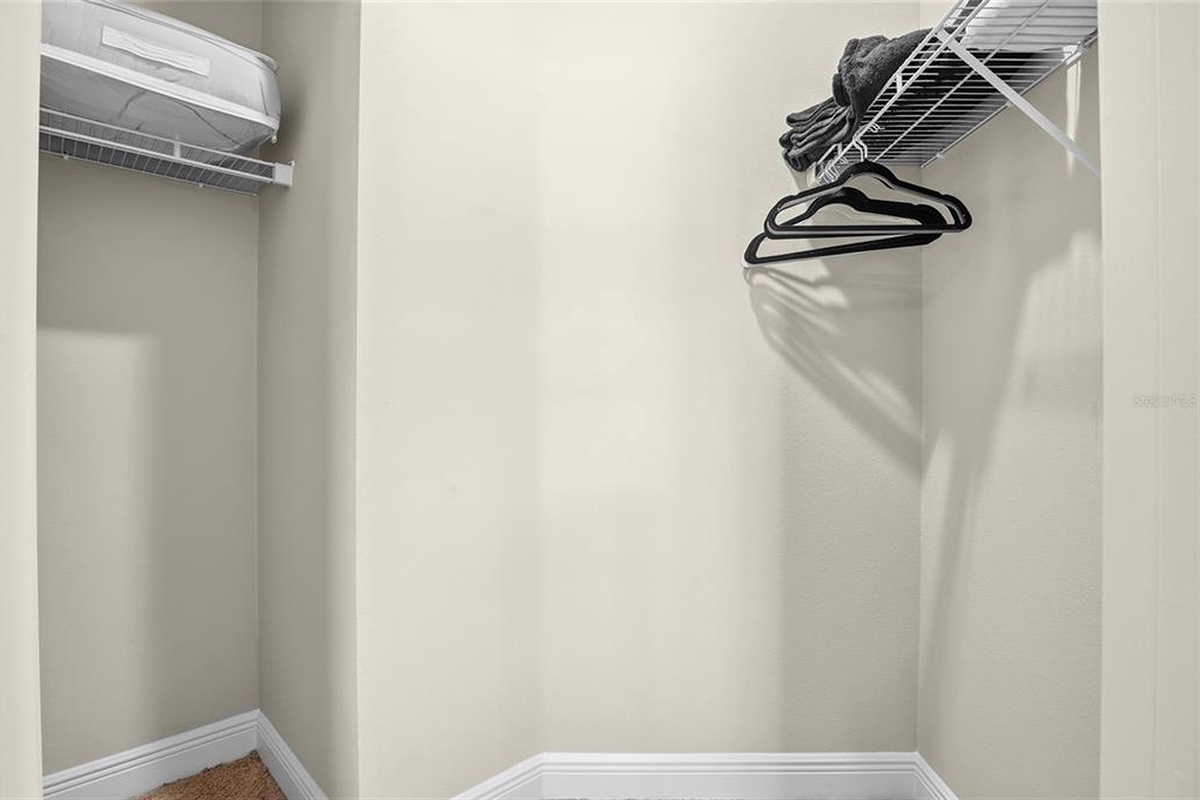 Queen bedroom closet