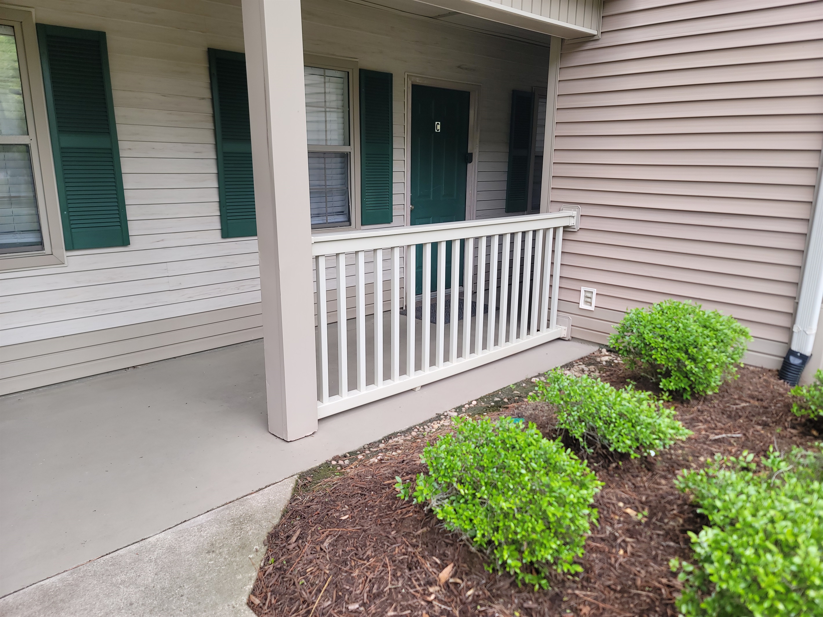 Smooth entry 1st floor