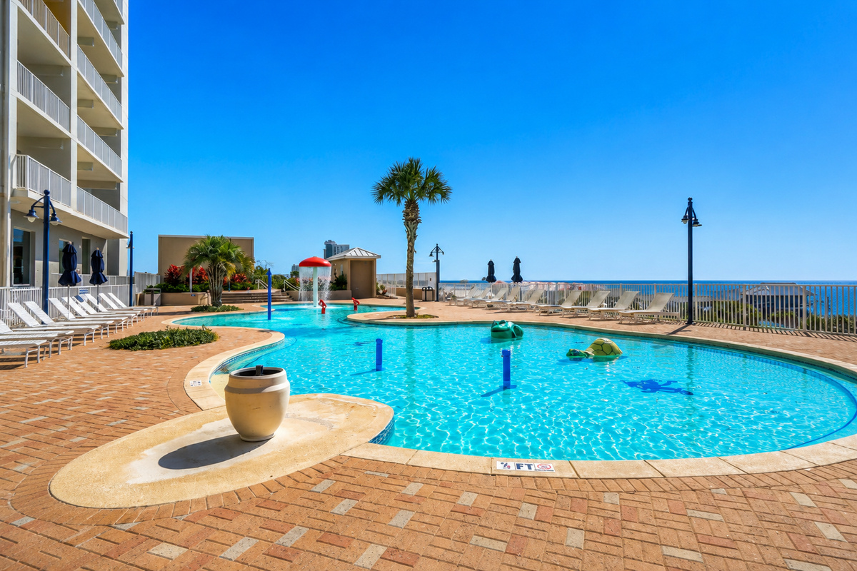 Laketown Wharf Amenities