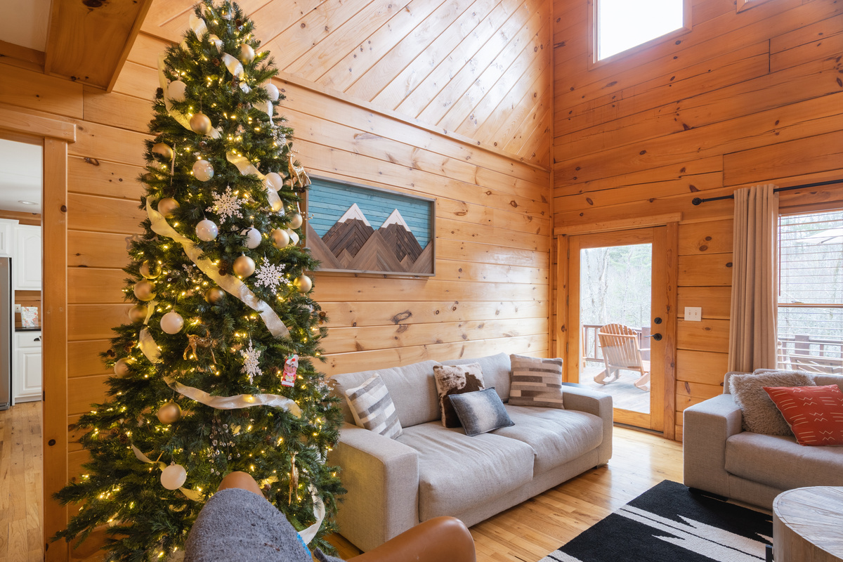 Christmas Decor starting Mid-November