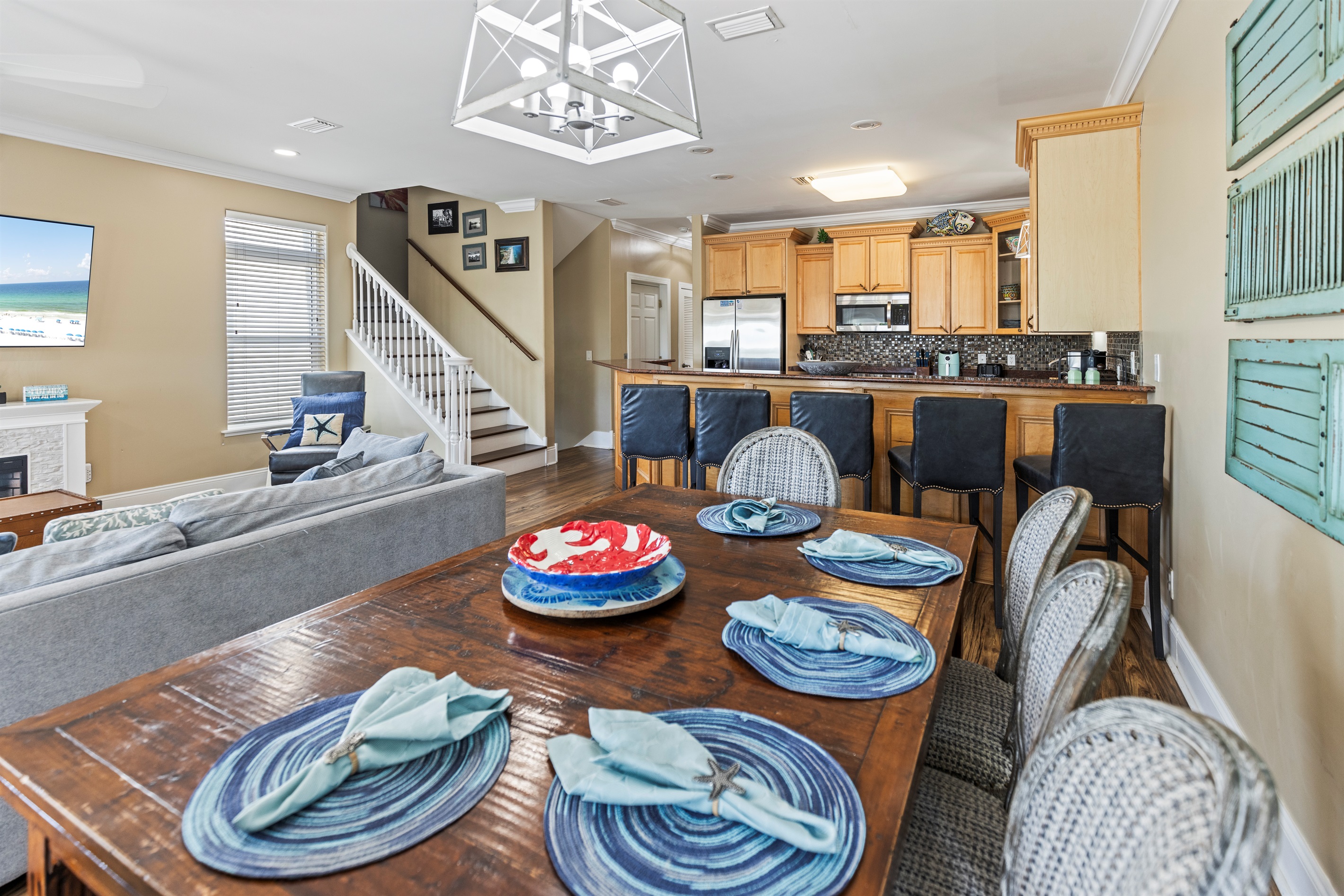 Dining Room (2nd Floor)
