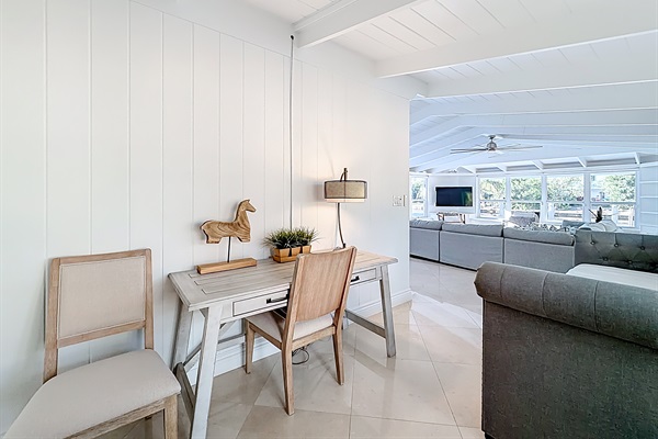 A great office nook when you need to work or just need a desk. 