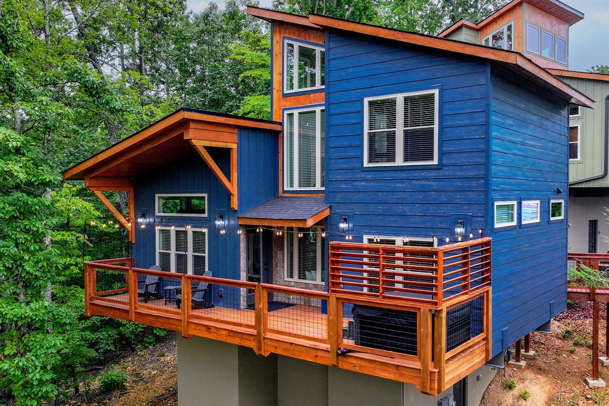 Welcome to After 9 to 5! Where you can unwind after your hard working days, or gear up for adventure. We're so close to Dollywood, you can literally hear the fun. 