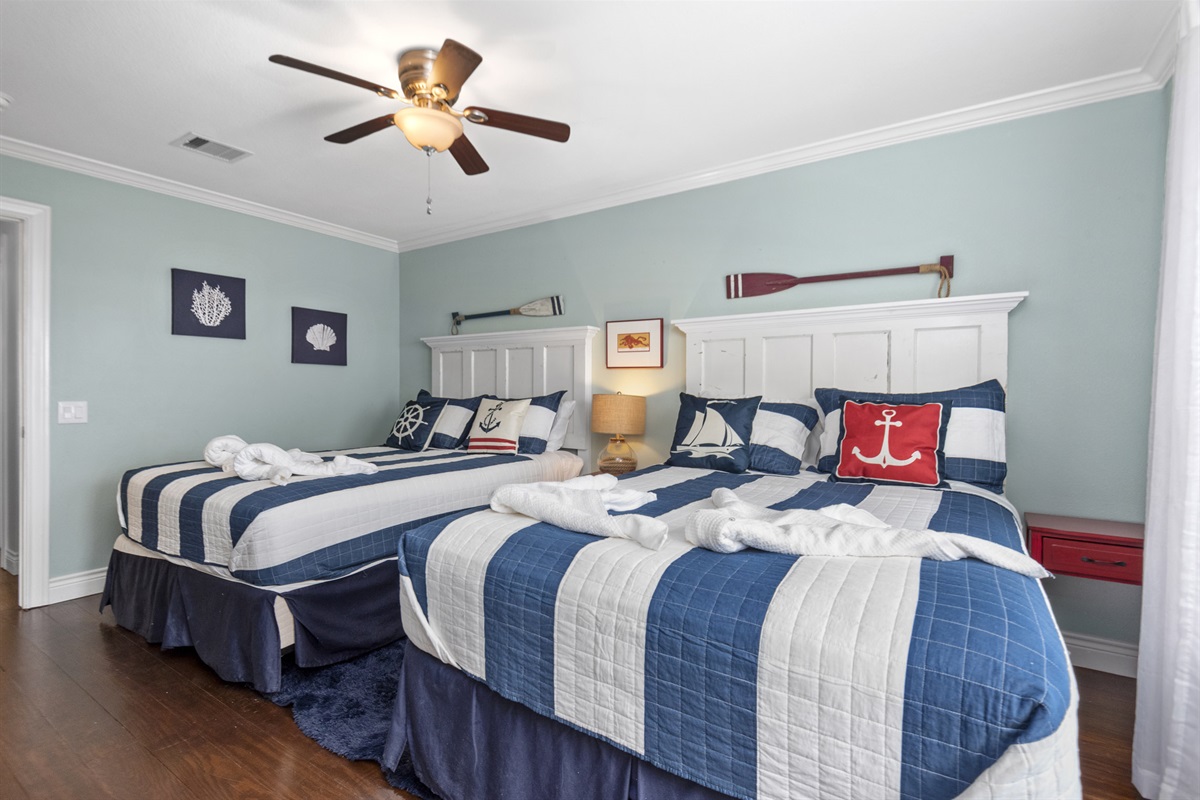 b534ac02fecc4080b65249b2b9358ea7 Large | Beachhouse | Texas | TX | Vacation Homes | Galveston | Crystal Beach | Kokomo | Breezy Days | Beachfront Elegance | Sunrise Serenity | Southern Sands Property Management, LLC