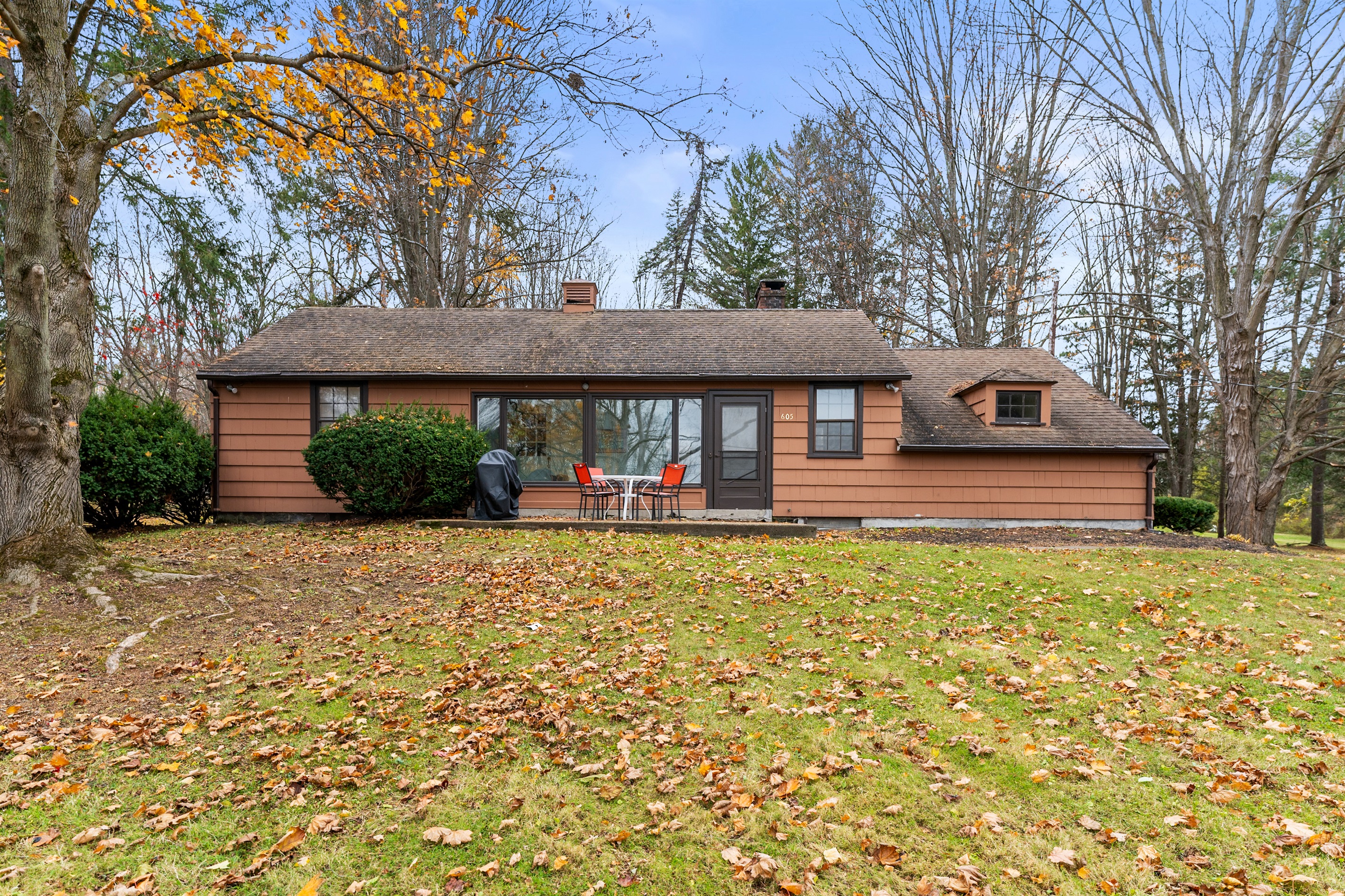 Secondary home behind the main house