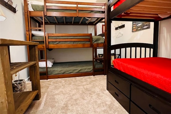 Gone Fishin' sleeps 6.