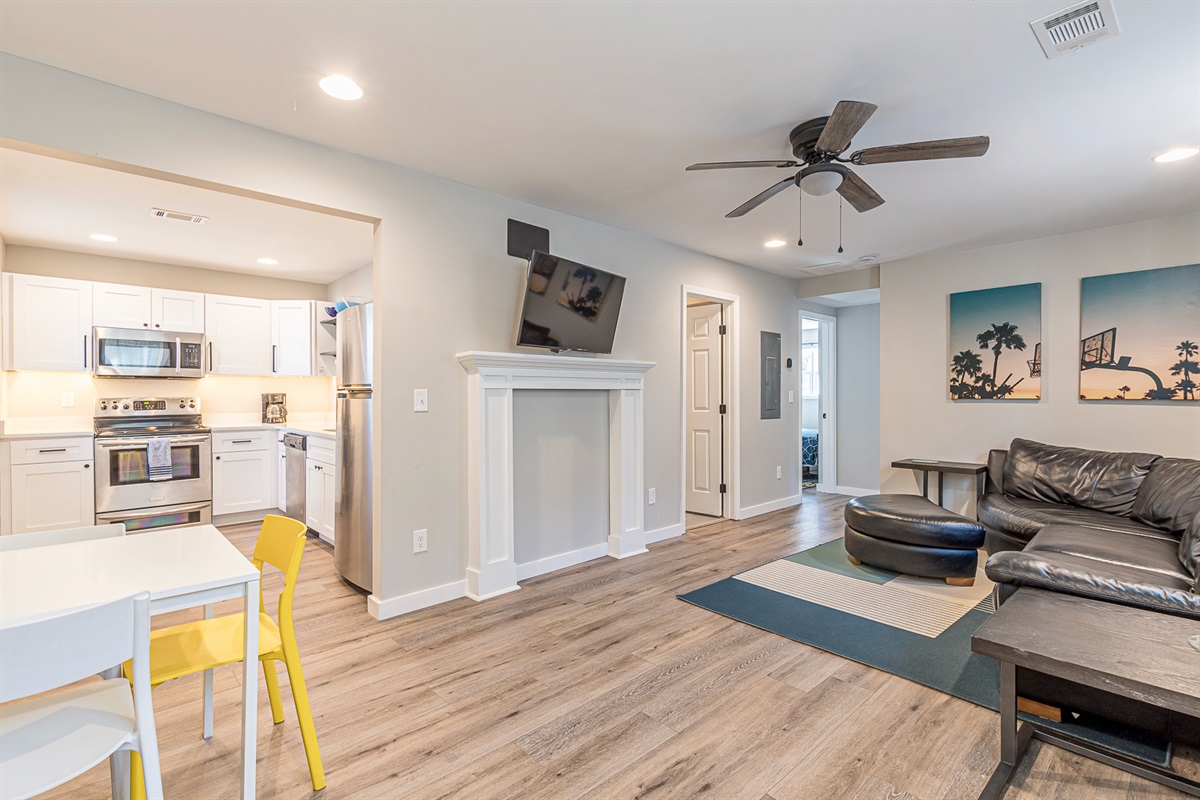 Flow between the kitchen, dining and living areas