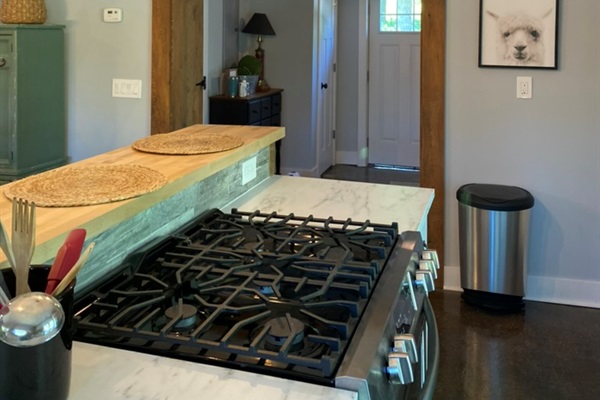 Gas Range and View of Entrance