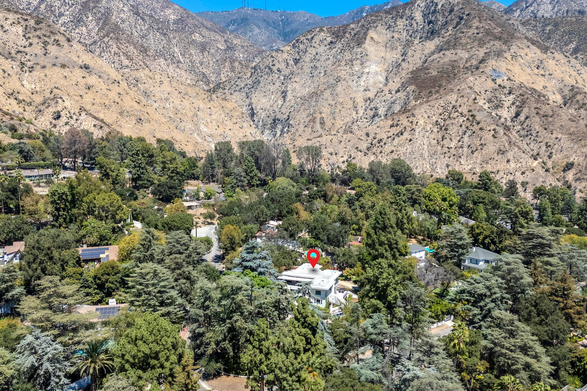 Aerial Perspective of the Entire Retreat