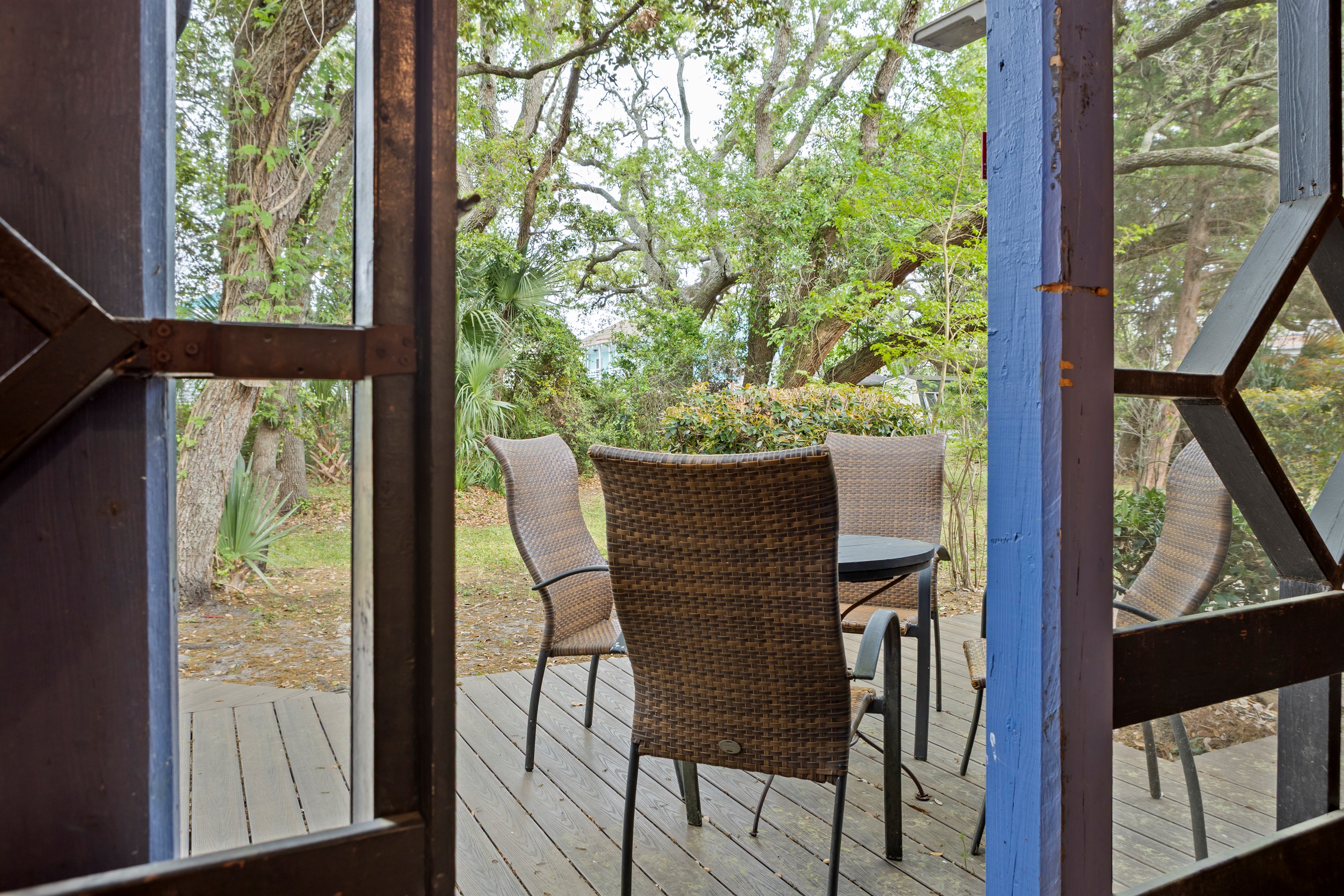 Feels secluded but only minutes from the beach!