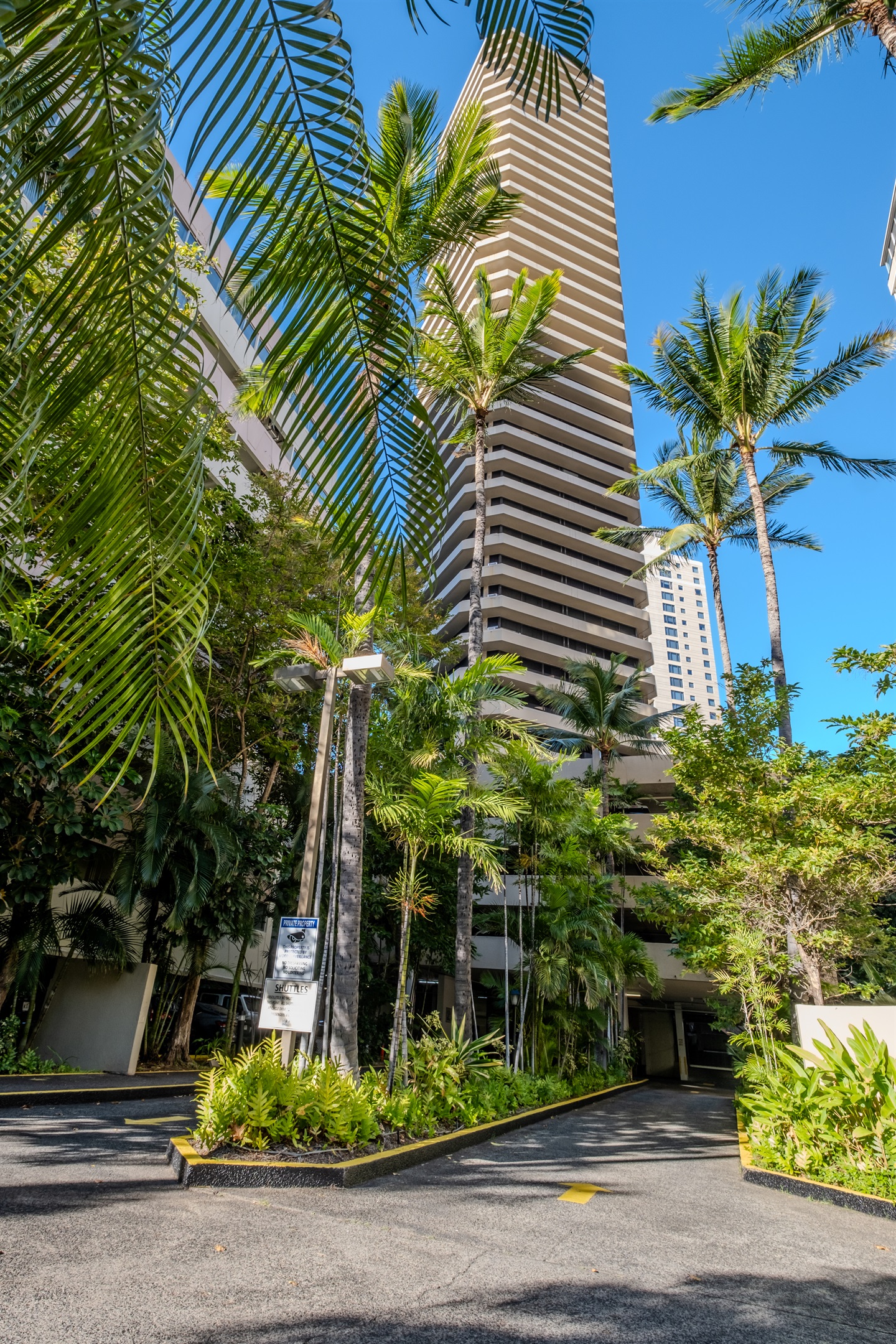 Framed by lush palms and tropical greenery, the Waikīkī Marina welcomes you to island life at its finest. Just moments from the beach, shopping, and dining, this peaceful entryway sets the stage for your perfect Hawaiian retreat.