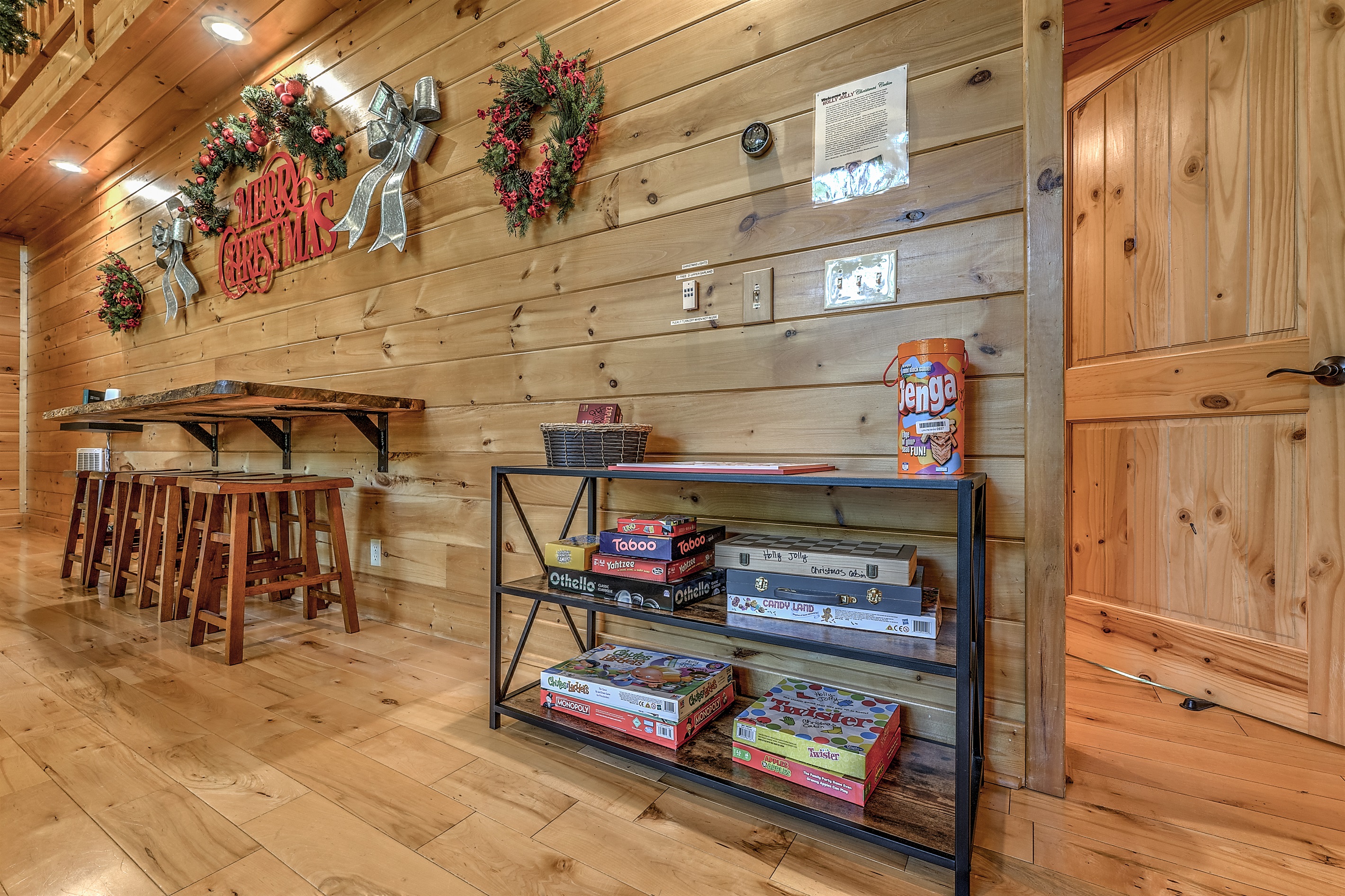 Board games and more dinner seating.