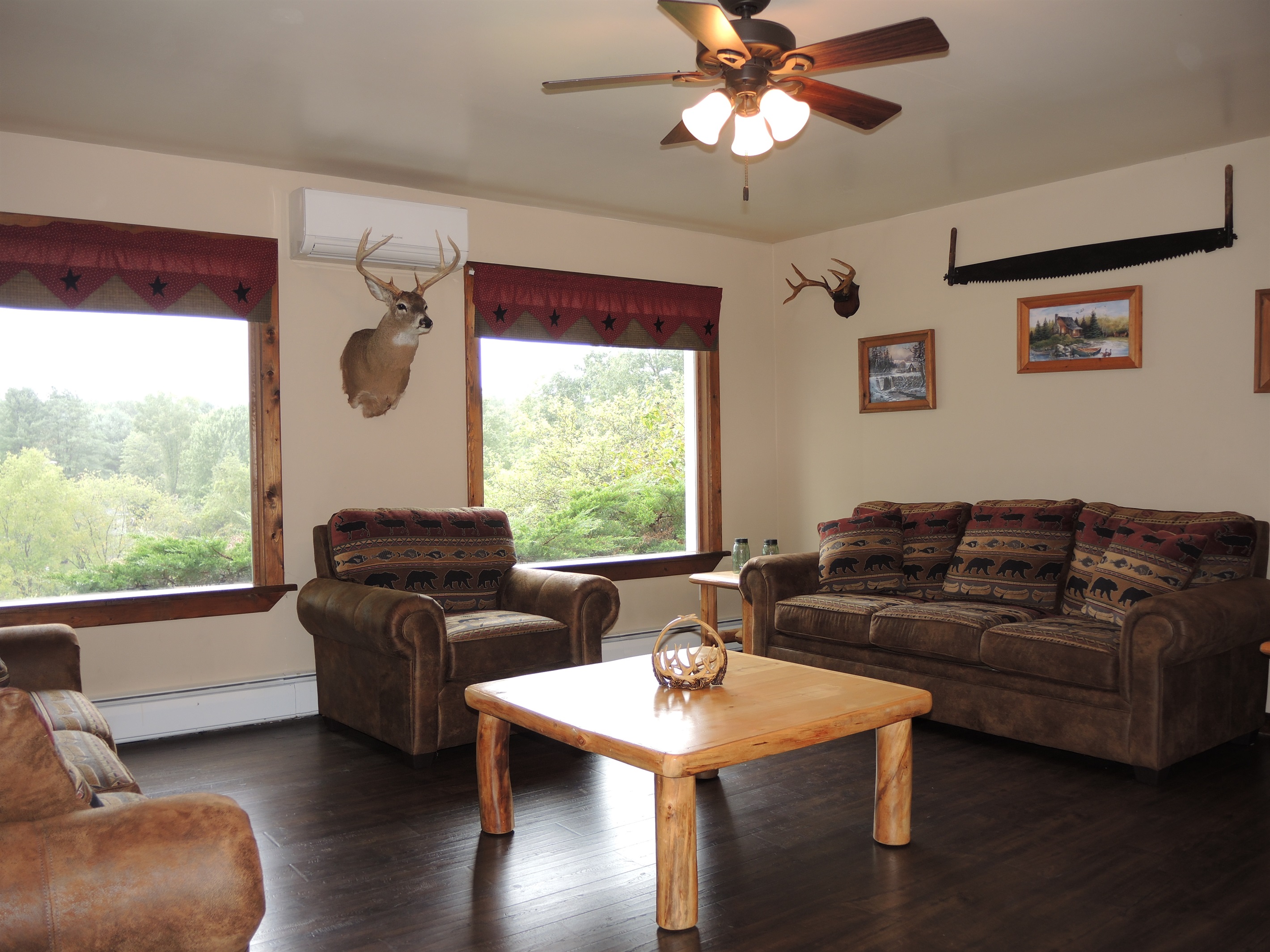 Living Room with classic county decor.
