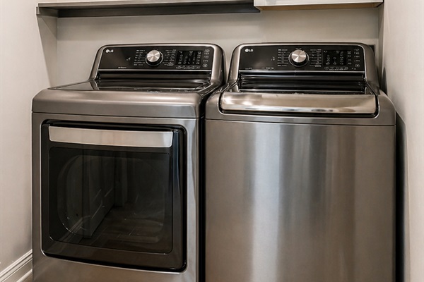 washer and dryer in unit 1