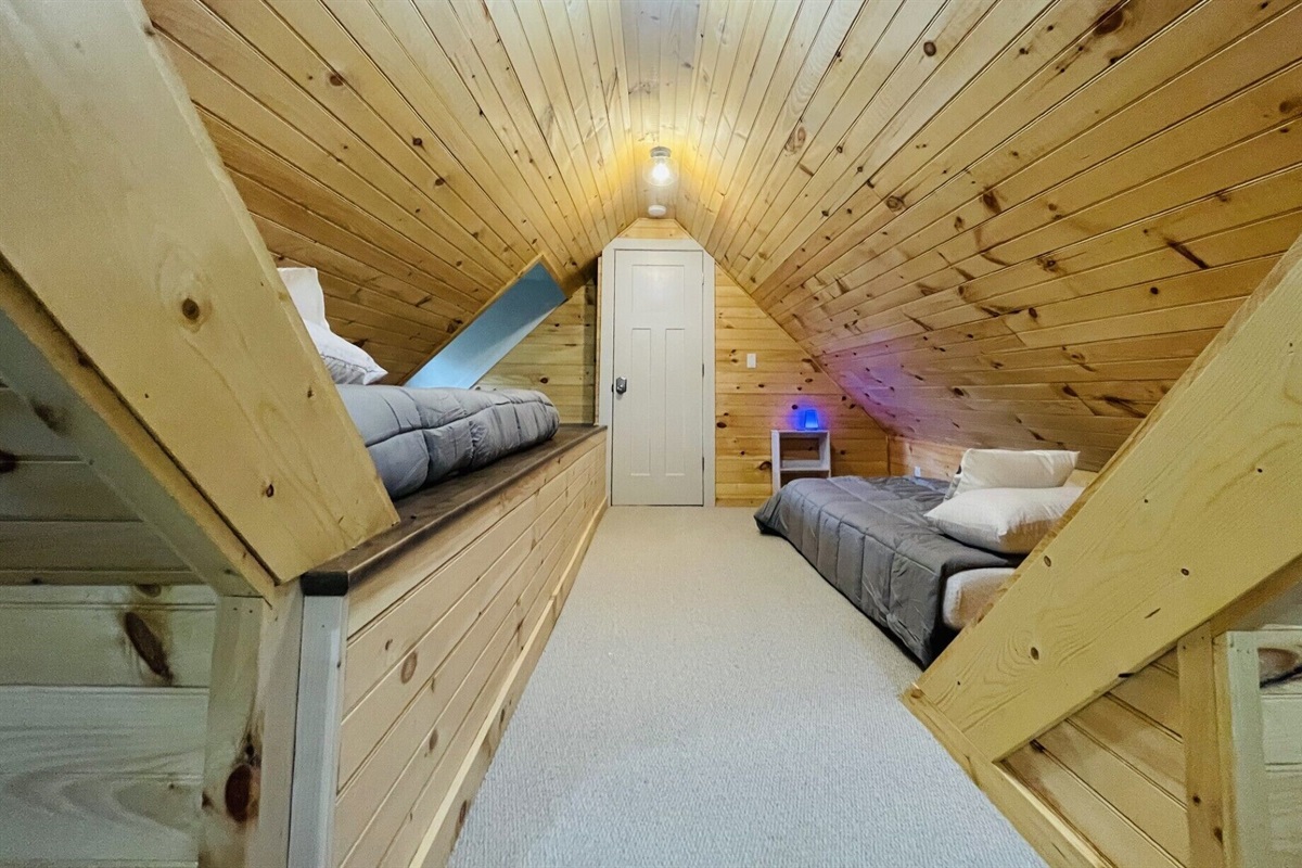 Additional twin beds built in
