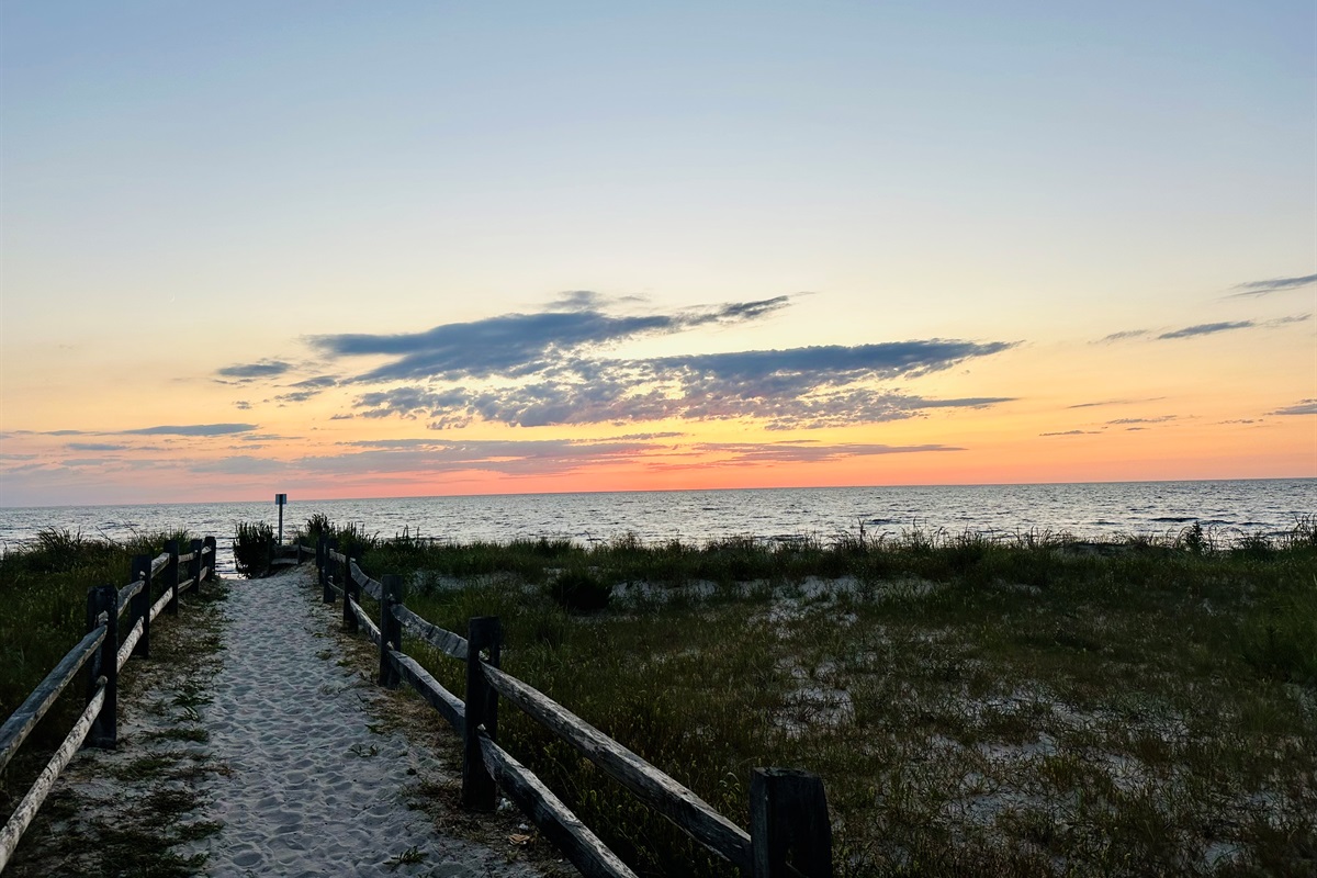 Bay Beach is 75 steps away
