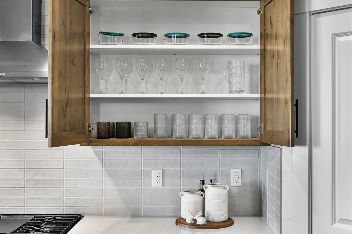 Kitchen dishes