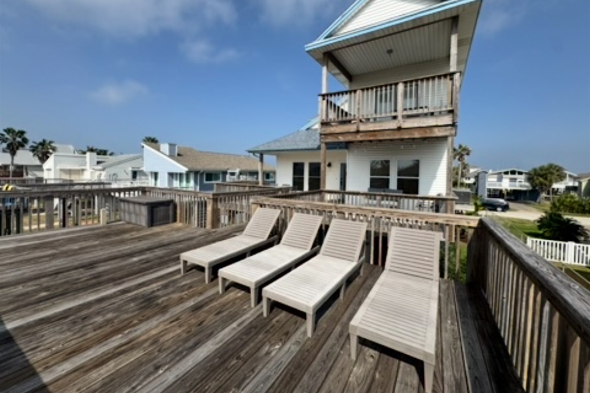 Sun tan on this large deck