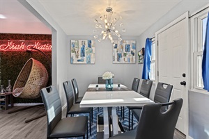 Gather around the kitchen on our three vibrant yellow barstools for a cheerful and sociable dining experience.