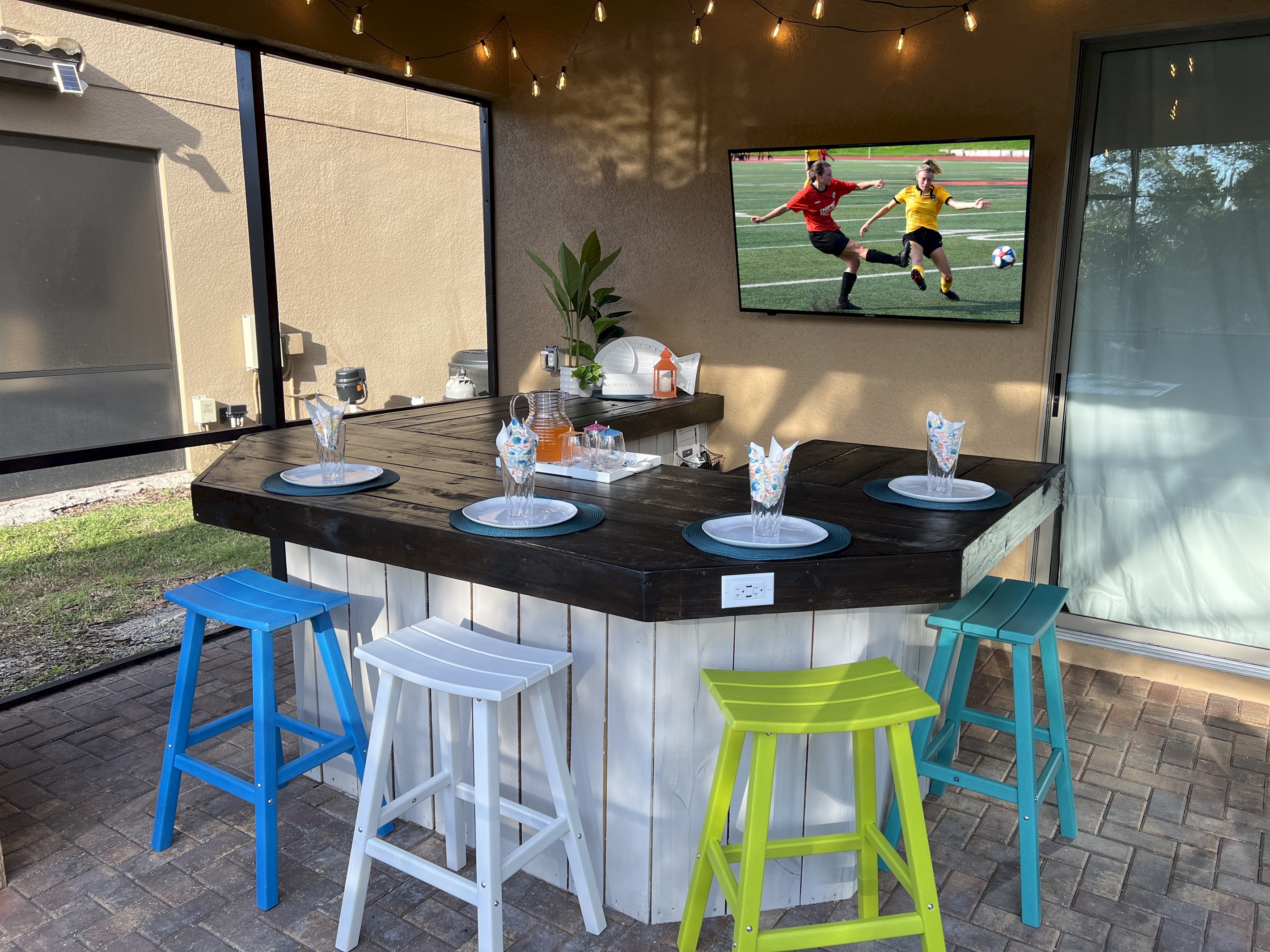 Poolside Bar Counter And Television