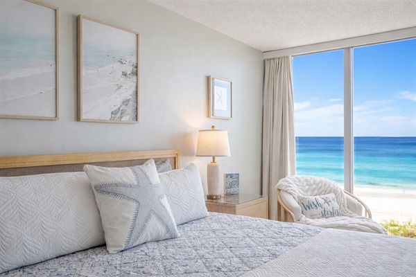 Emerald Waters has a large master suite with an incredible view of the Gulf. Sliding door opens directly onto your private balcony.