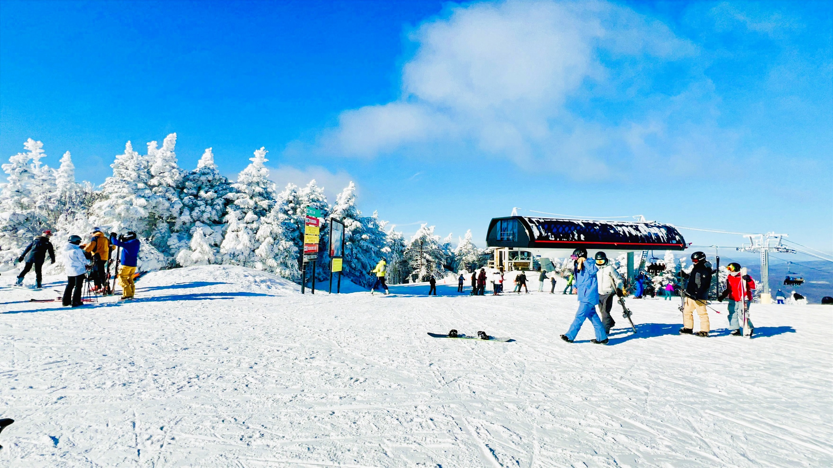 Gandola exit next to Hubert Haus on top of Stratton
