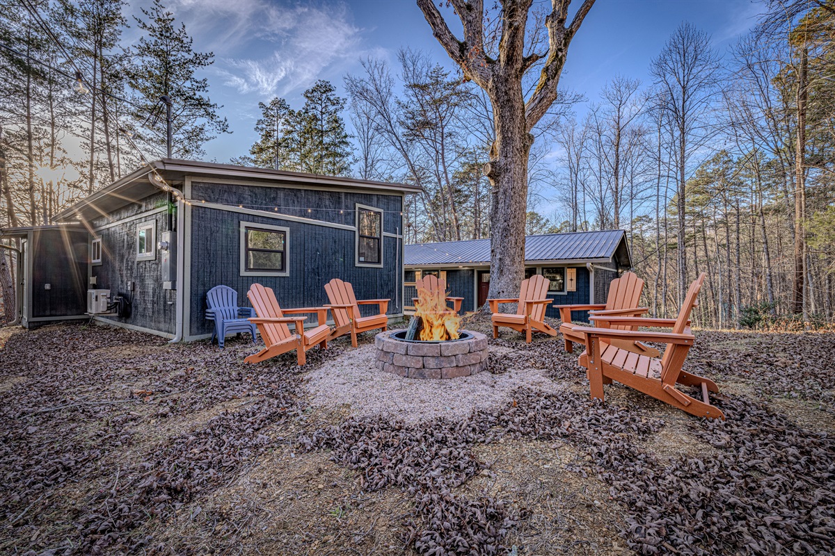 Mountain nights done right. Enjoy the warmth and ambiance of a campfire under the stars with plenty of comfortable seating.