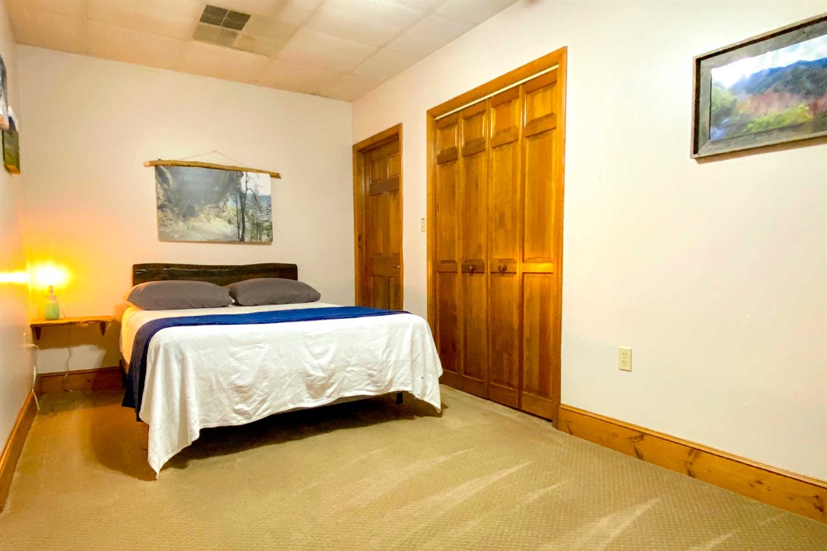 Alum Cave trail is one of the most popular in the National Park. This bedroom is dark and best suited for those wanting to sleep in!