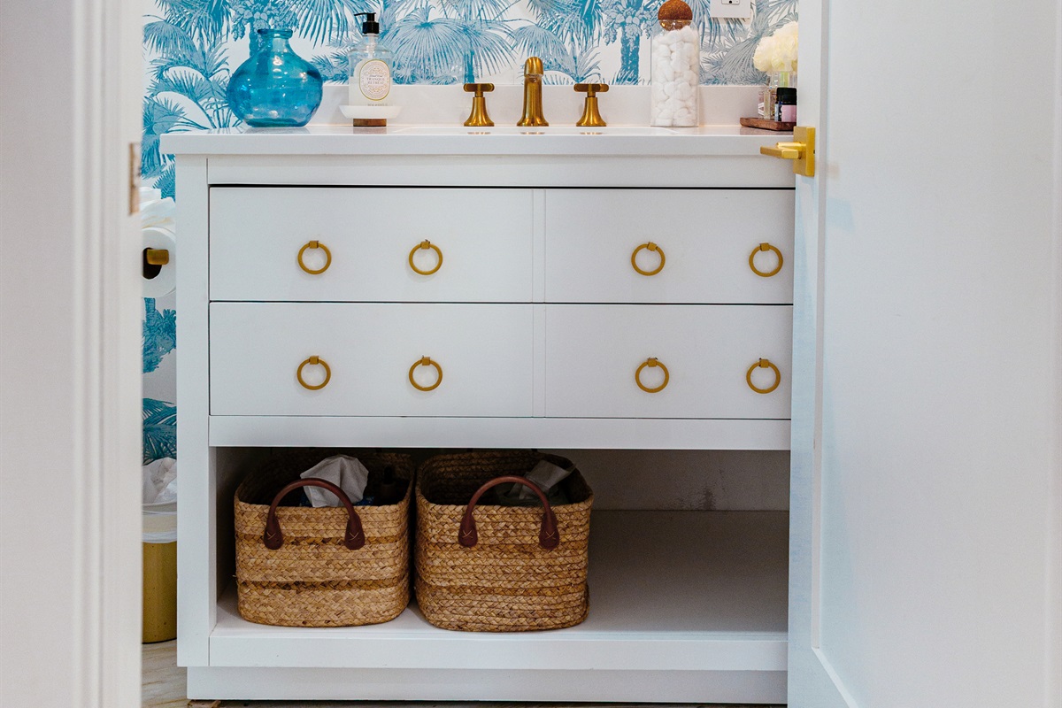 We have plenty of storage in the bathroom for your personal belongings so you can be comfortable.