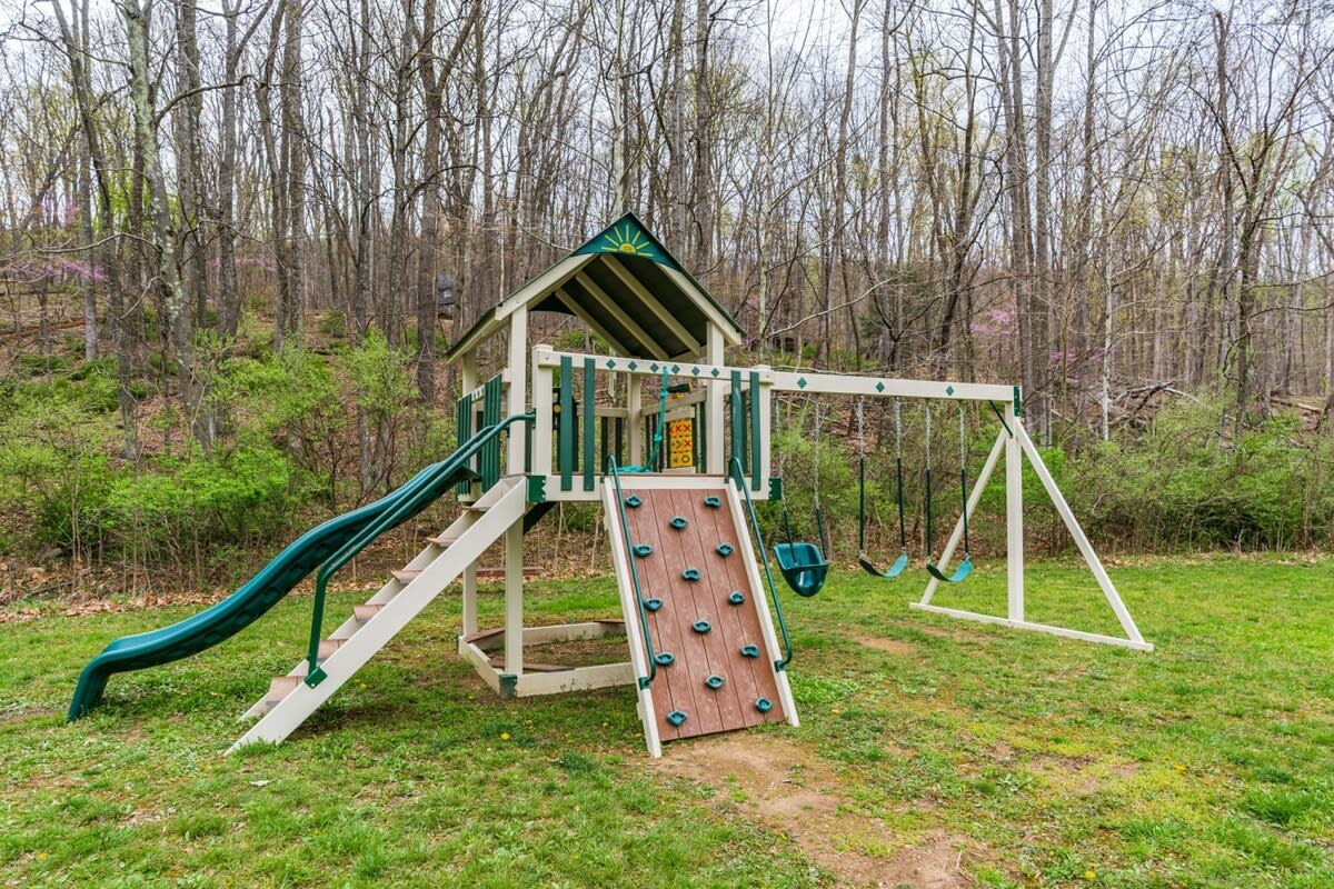 Enjoy a community play area just a short walk away, with a seasonal pool, tennis courts, and basketball court for all your outdoor fun!
