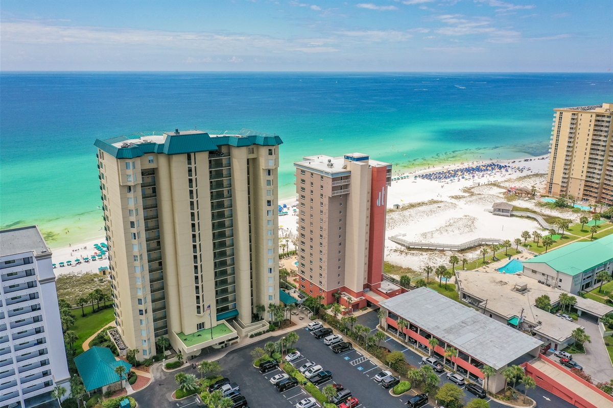 Welcome to Jade East in the heart of Destin!