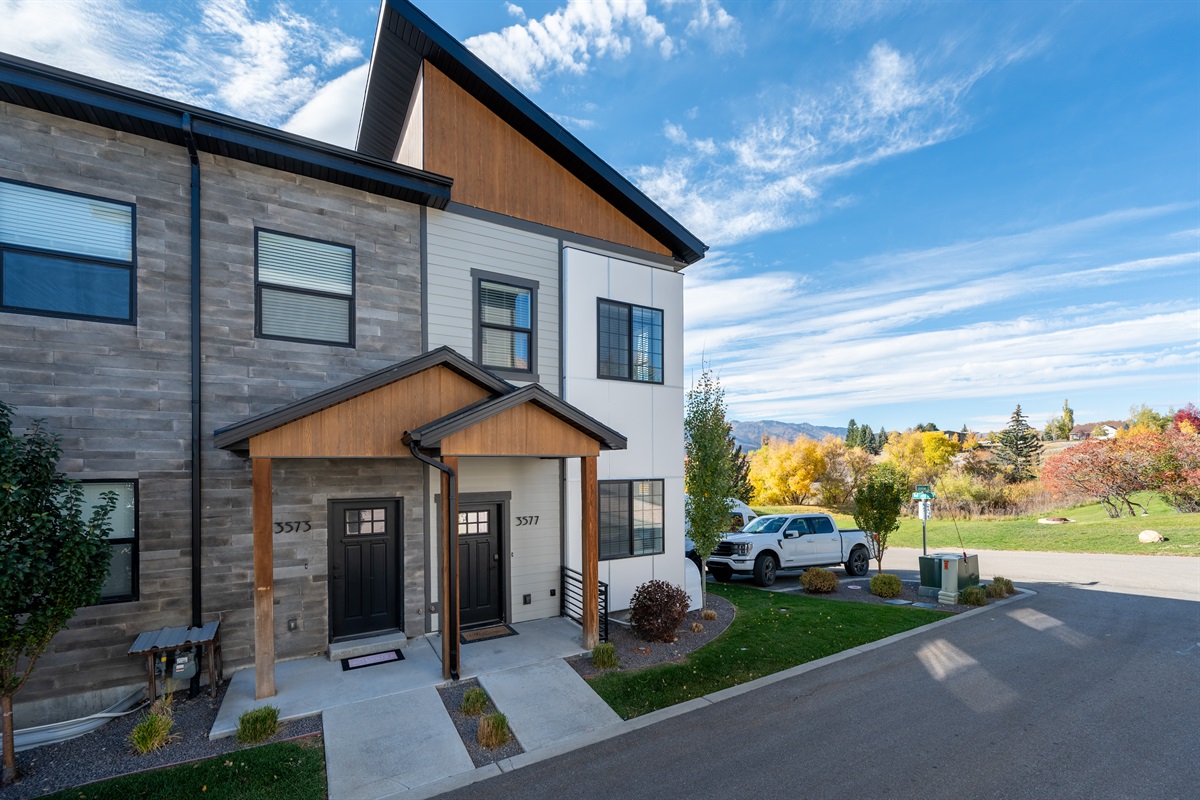 Modern exterior of Gone Ski Inn showcasing upscale design.