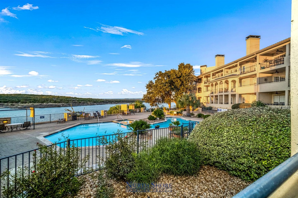 Lake Travis & Hill Country Views