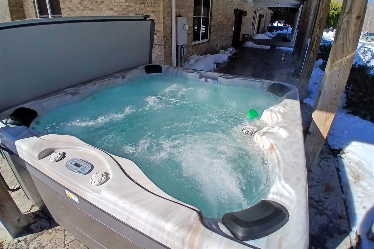 Brand new hot tub added in 2026, winter pic!