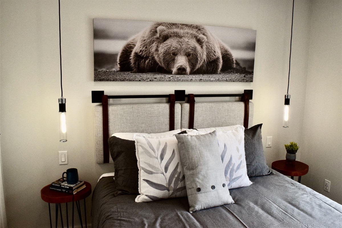 b6987e4be91b49a898604e38df8d8ffb Large