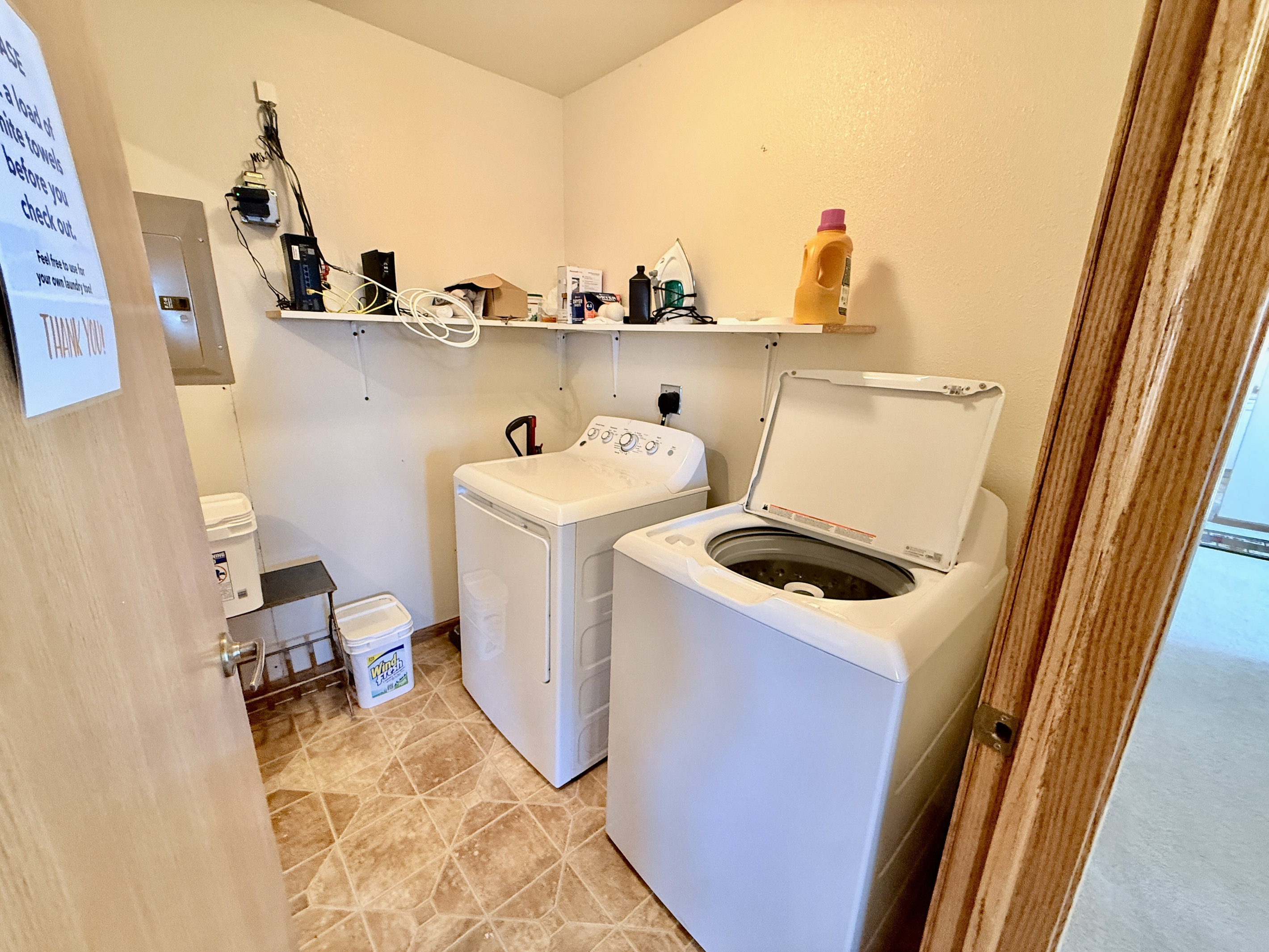 Laundry - Washer and Dryer (Upper Level)