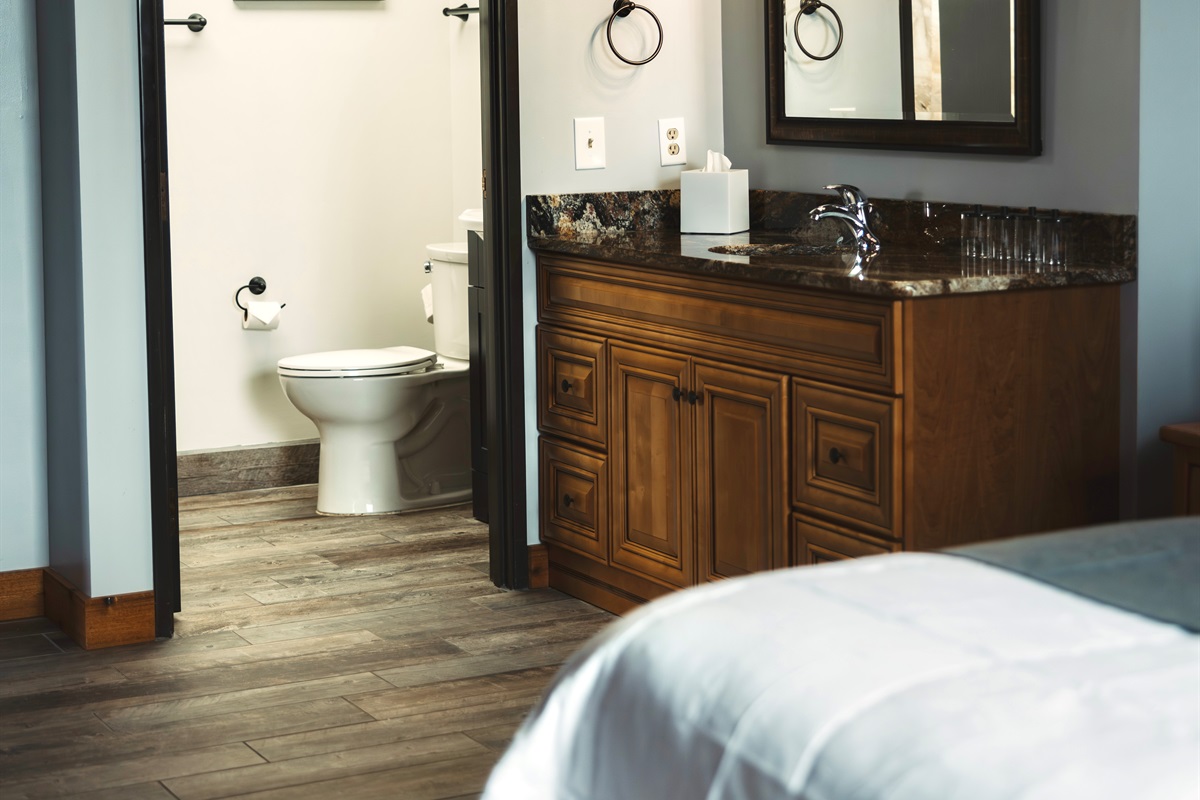 Welcome to Captain's Quarters by The Brix! A newly renovated 2-Bedroom, 2-Bathroom corner suite with spectacular views of the William A. Irvin and downtown. Perfect for families, this spacious condo features a full kitchen, foosball, air hockey, and pool!