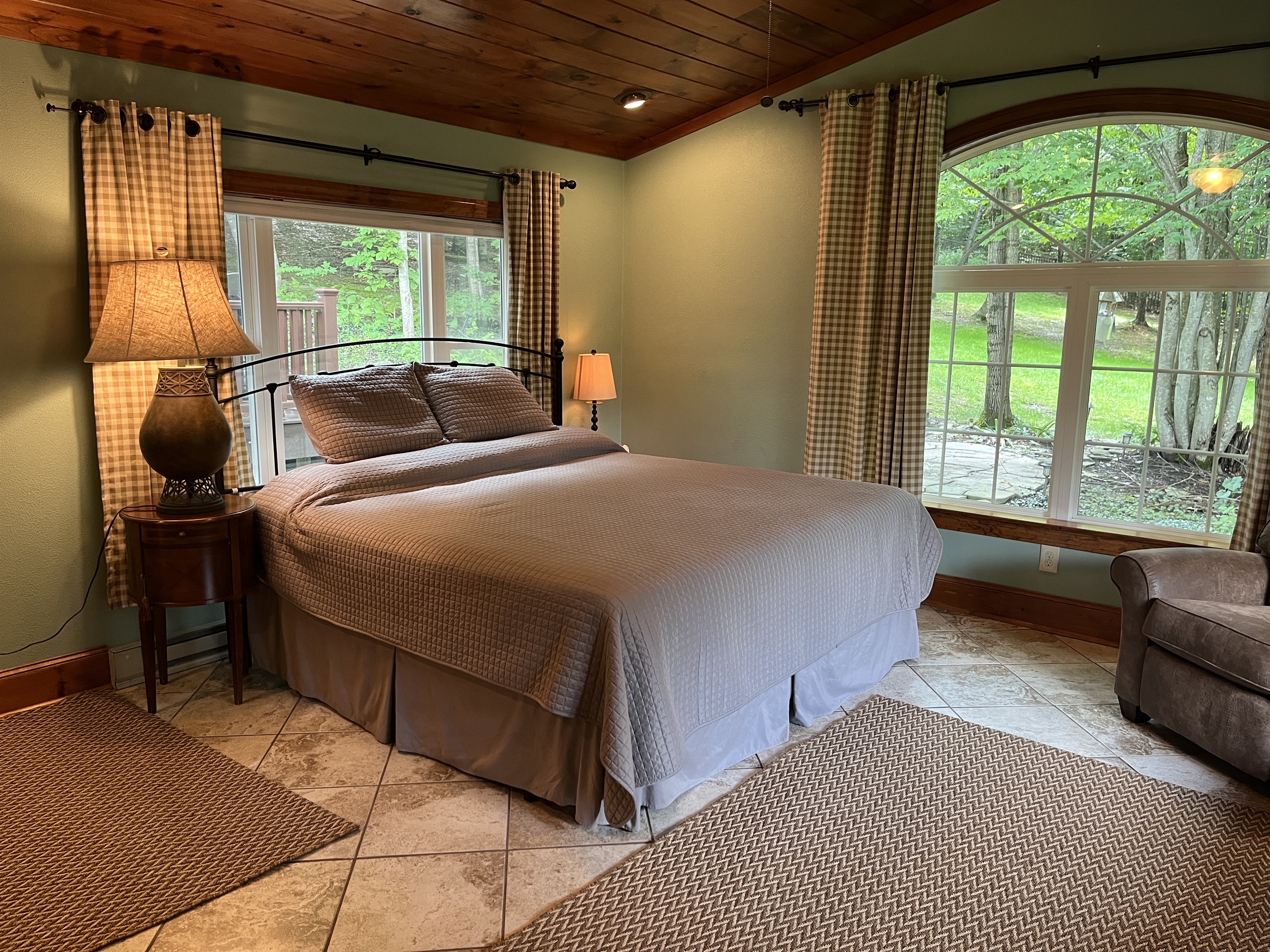 Plenty of natural light and space!