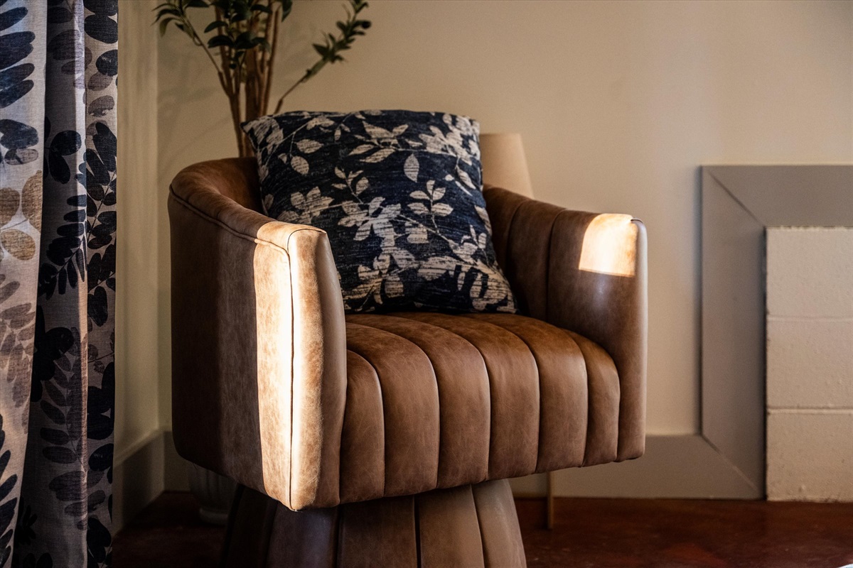 Sitting area in the bedroom 