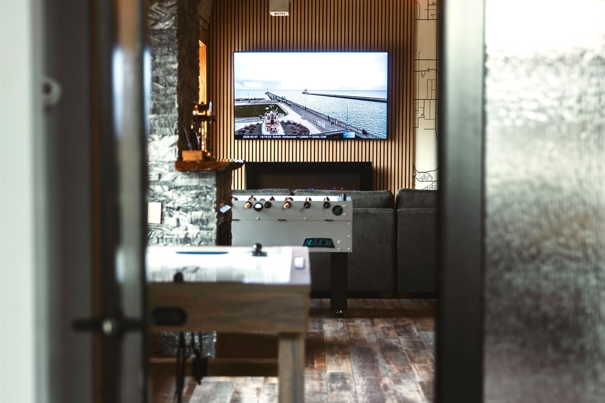 Welcome to Captain's Quarters by The Brix! A newly renovated 2-Bedroom, 2-Bathroom corner suite with spectacular views of the William A. Irvin and downtown. Perfect for families, this spacious condo features a full kitchen, foosball, air hockey, and pool!