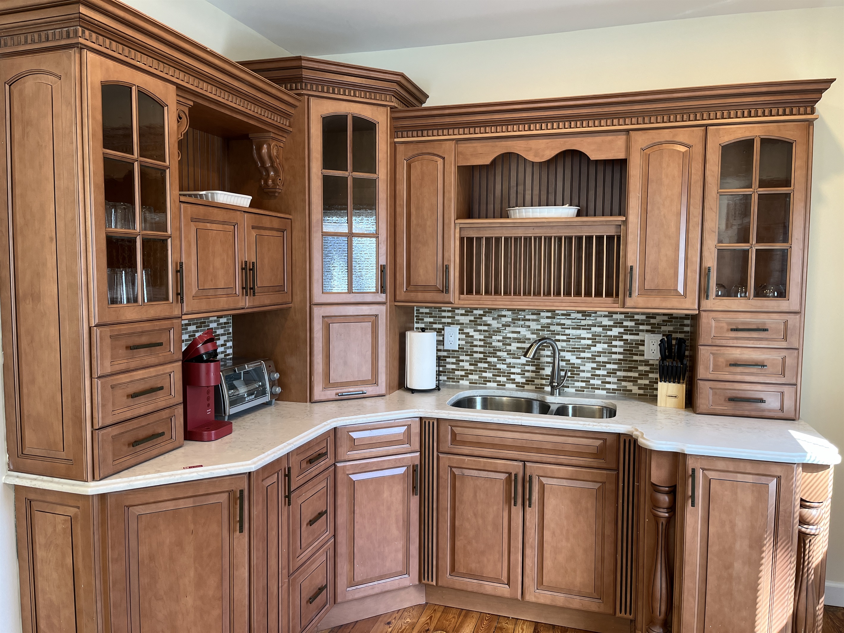 More kitchen than you'll ever need in a week!! Enjoy