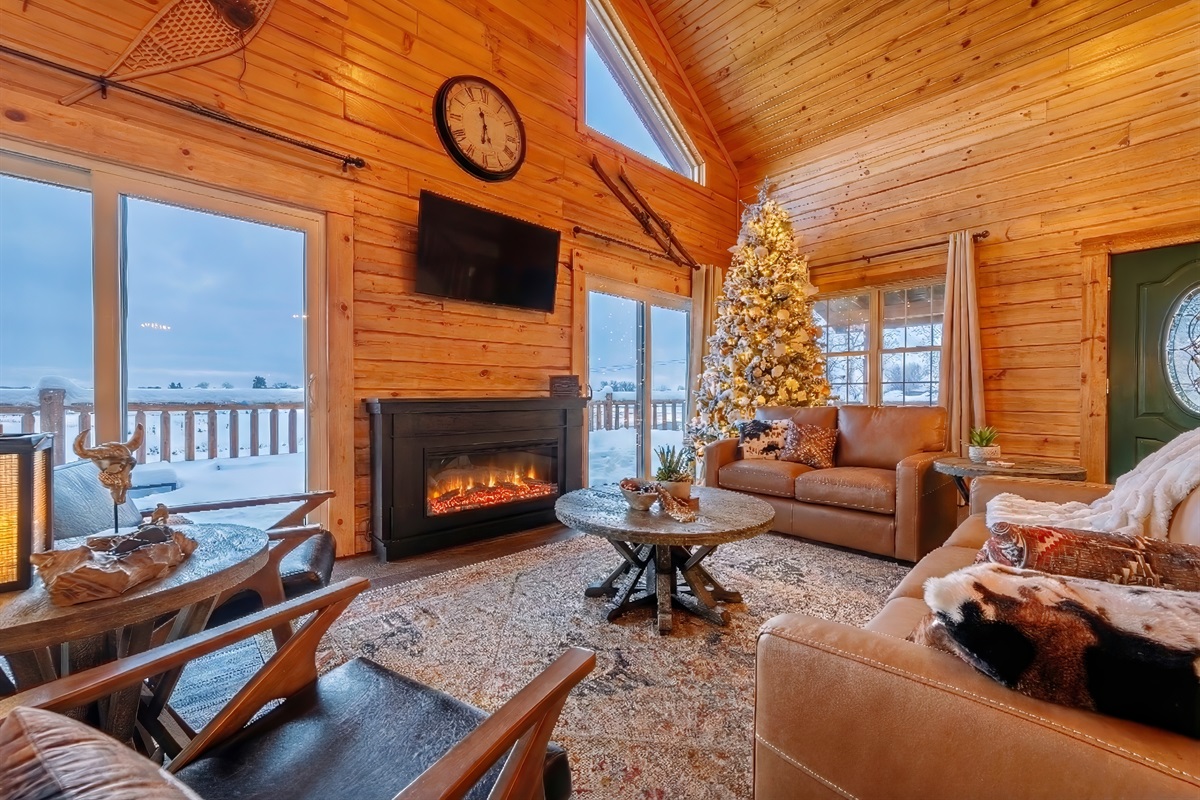 20 ft Ceilings With Phenomenal Views