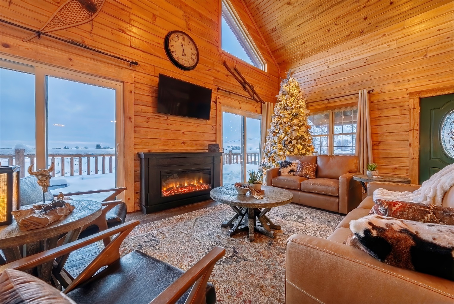 20 ft Ceilings With Phenomenal Views