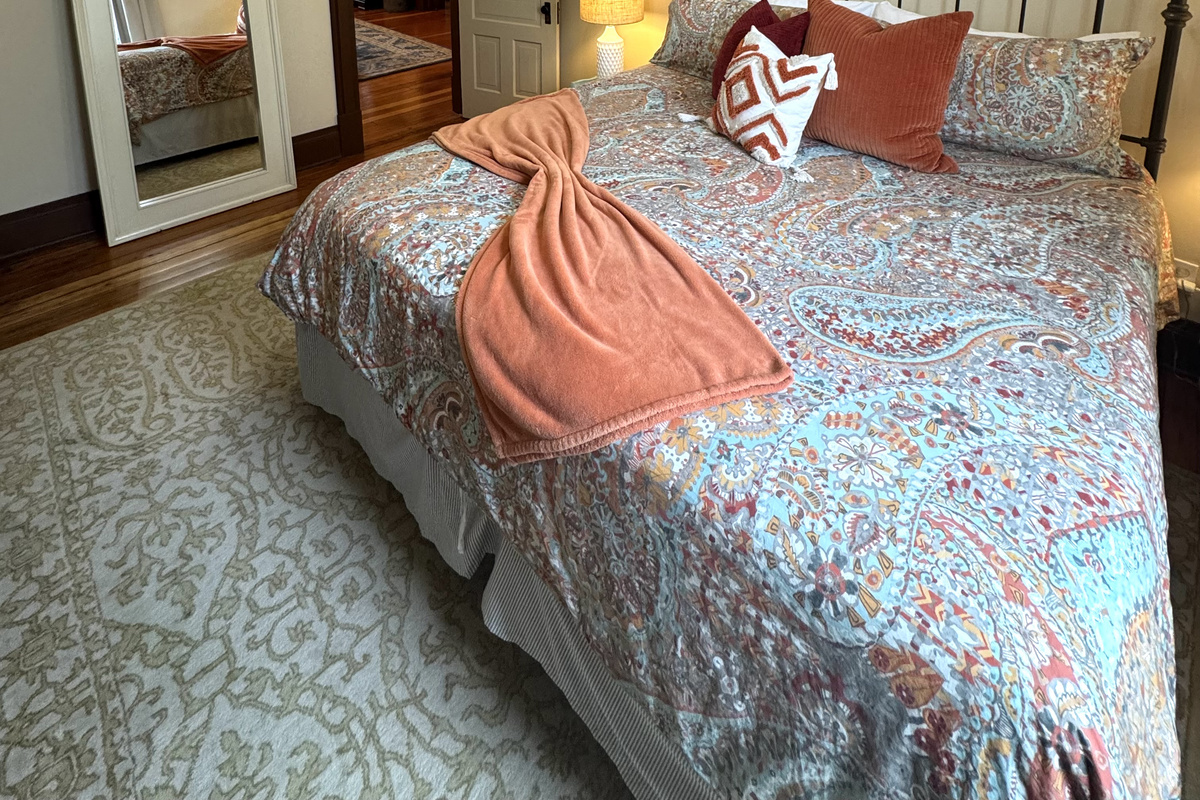 Main Floor, King Bed