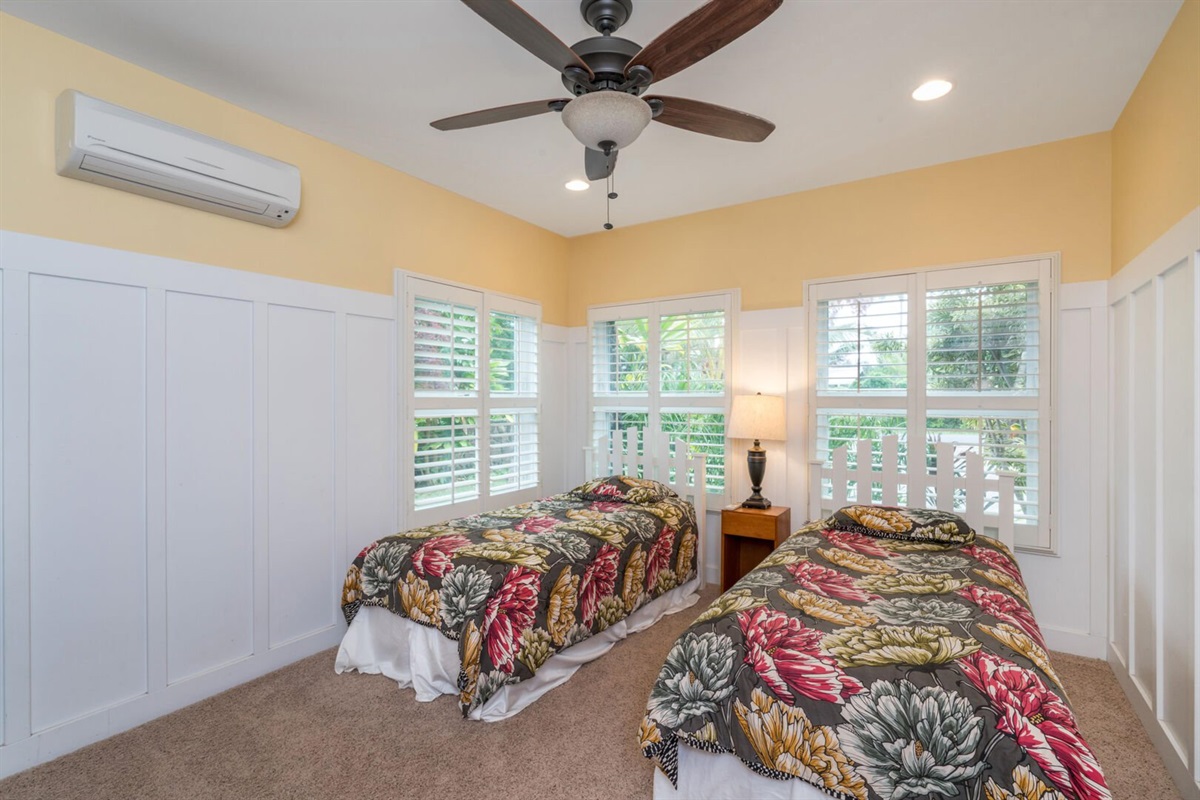Bedroom #3 with 2 twin beds