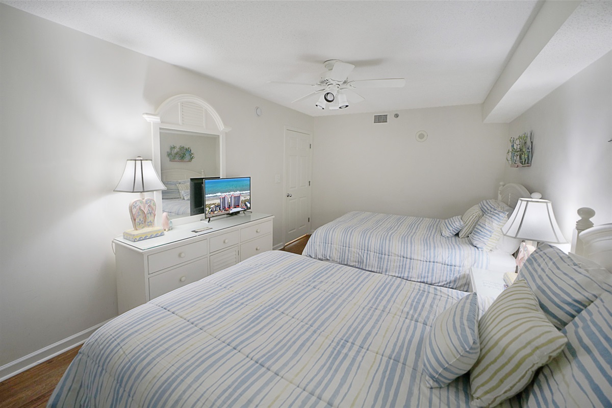 Guest Bedroom 2 queen beds