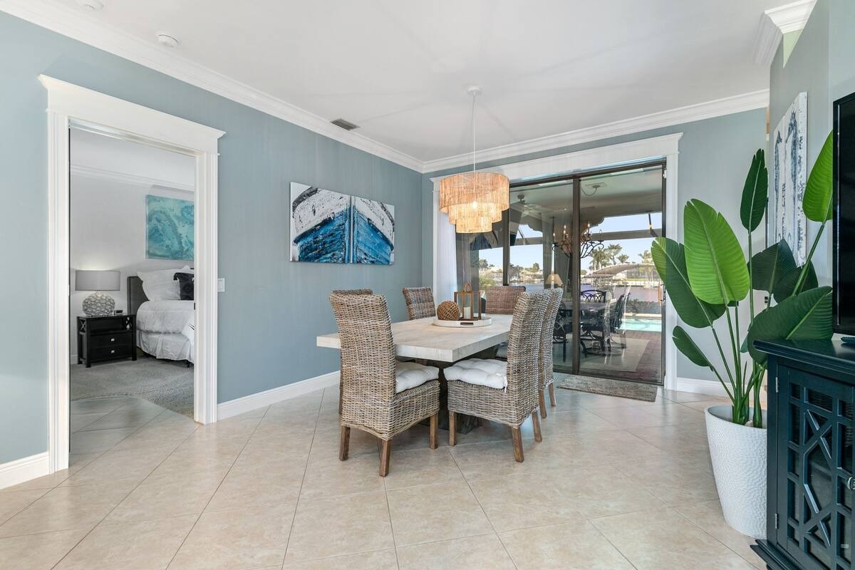 Dine in comfort with scenic water views