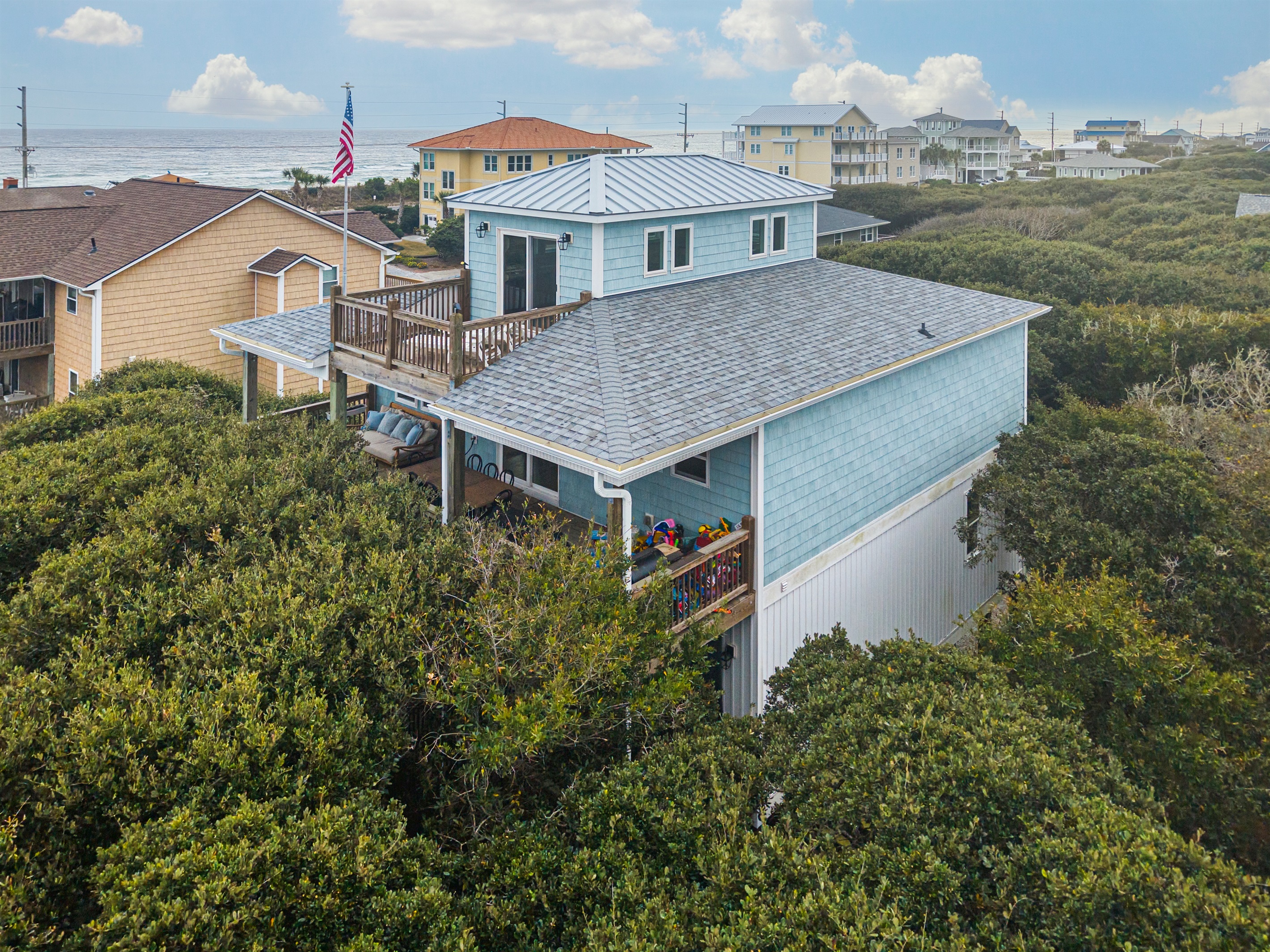 Layered outdoor spaces perfect for families and groups.