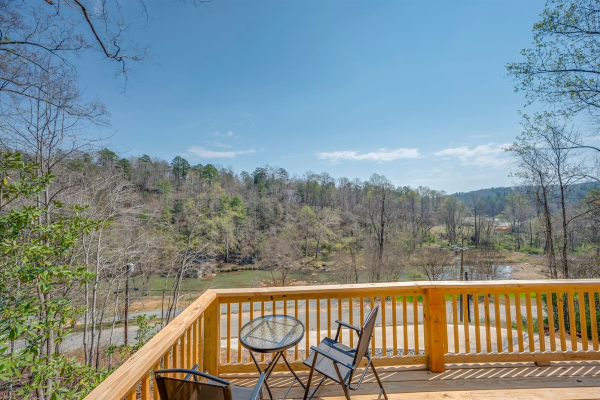 The cabin's deck over looking the Broad River