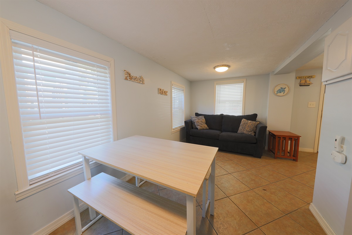 Living Room/Dining Area